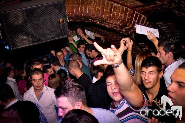 Miercuri seara în Escape, 