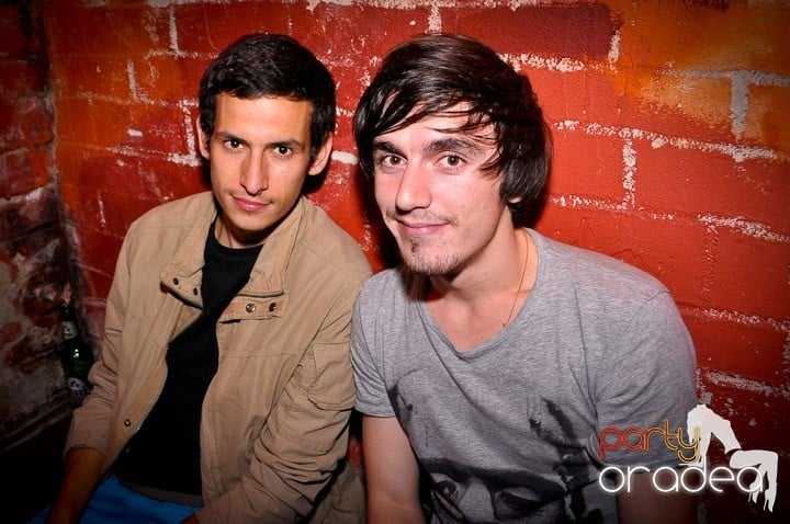 Miercuri seara în Escape, 