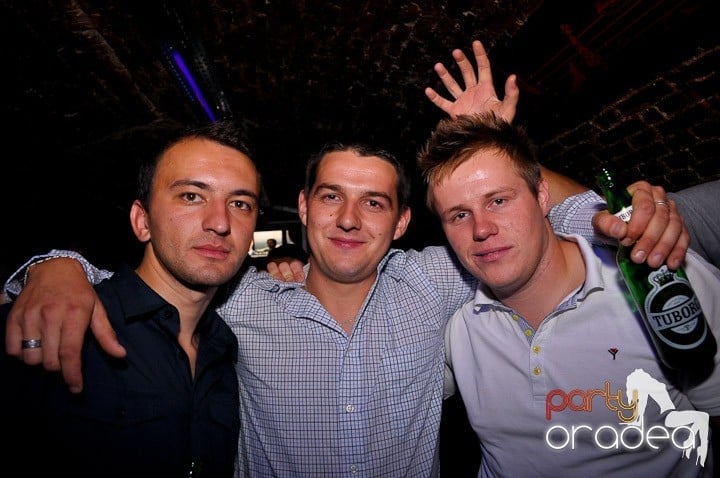 Miercuri seara în Escape, 