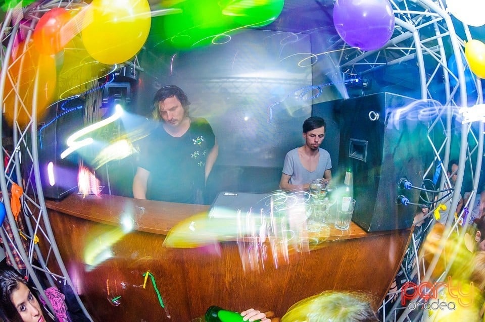 Mihigh & Motiv, Juice