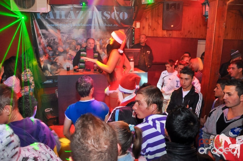 Mikulás Party în Disco Faház, 