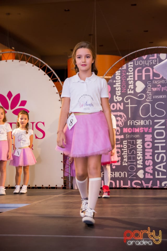 Miss Gift of Beauty, Şcoala de prinţi şi prinţese „Gift of Beauty”