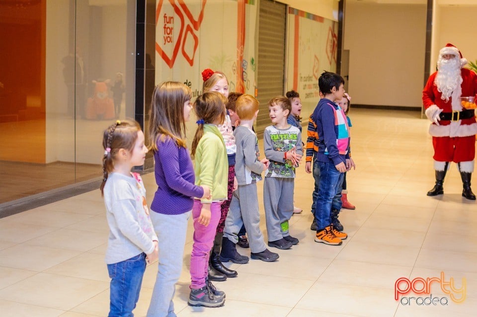Moş Crăciun e la Oradea Shopping City,