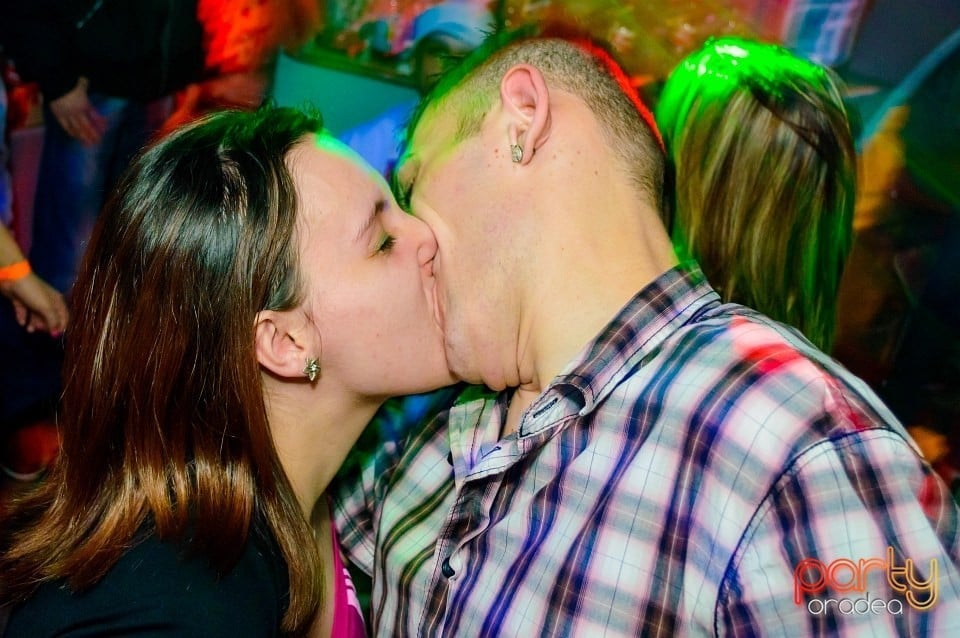 Moscow Never Sleeps, 