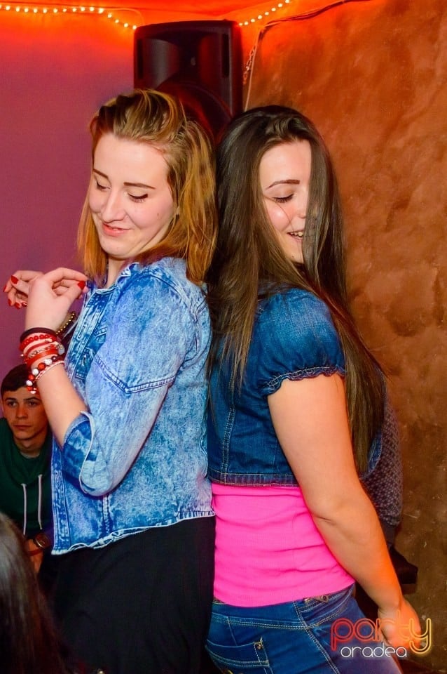 Moscow Never Sleeps, 