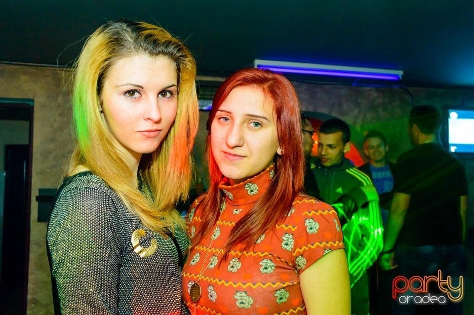 Moscow Never Sleeps, 