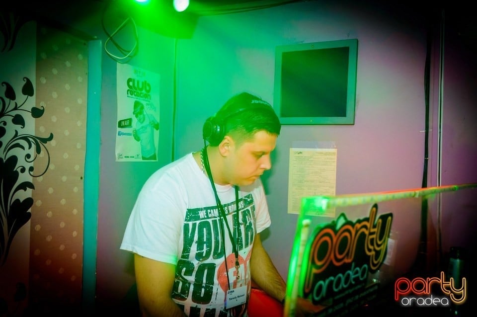 Moscow Never Sleeps, 