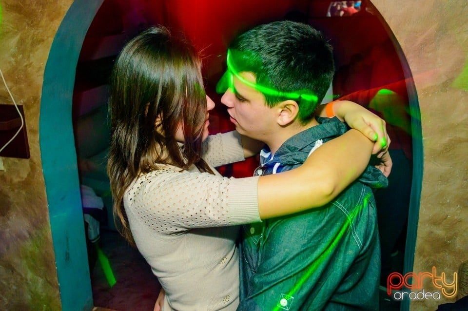 Moscow Never Sleeps, 