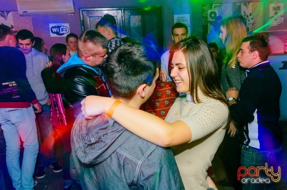 Moscow Never Sleeps, 