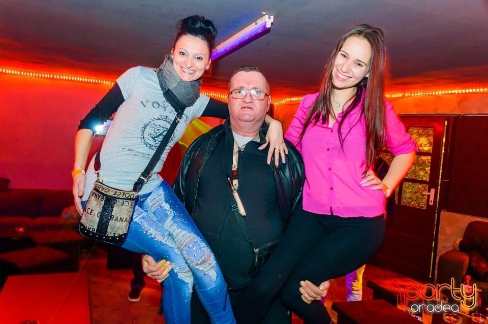 Moscow Never Sleeps, 