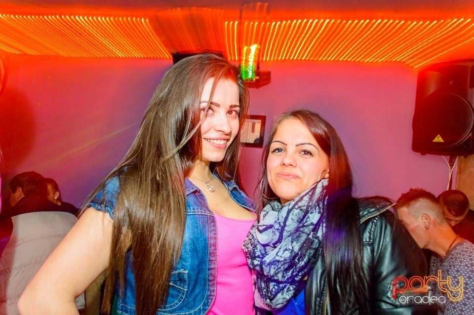 Moscow Never Sleeps, 