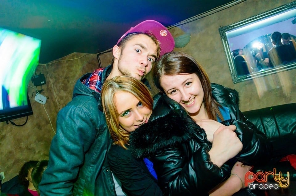 Moscow Never Sleeps, 