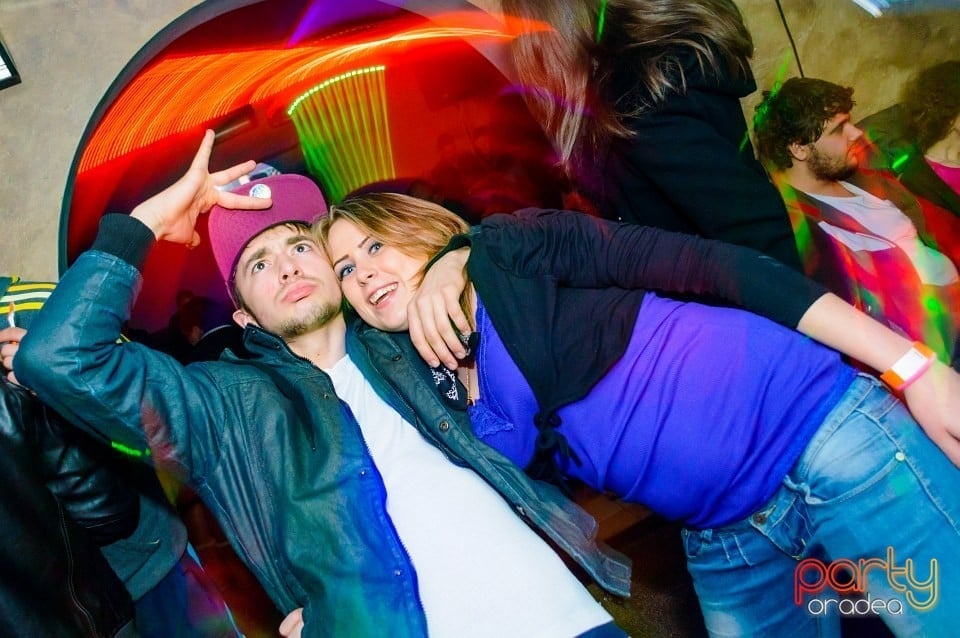 Moscow Never Sleeps, 