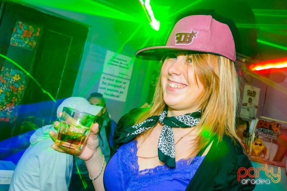 Moscow Never Sleeps, 