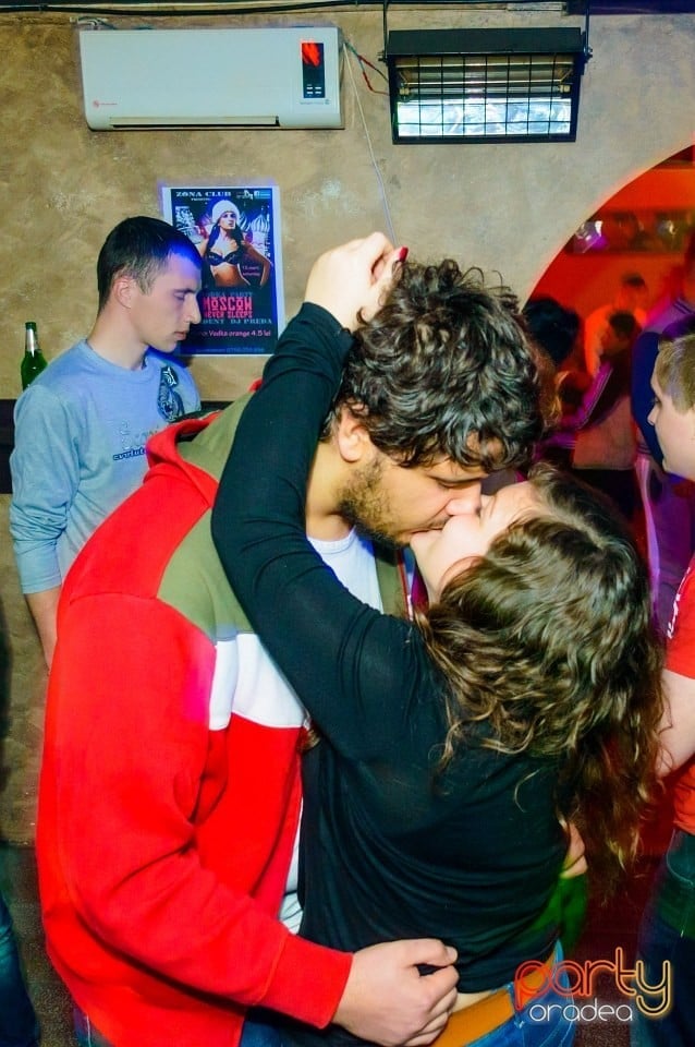 Moscow Never Sleeps, 