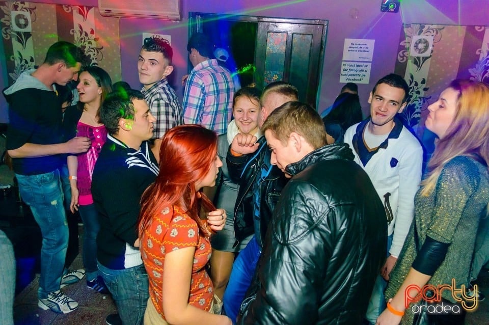 Moscow Never Sleeps, 