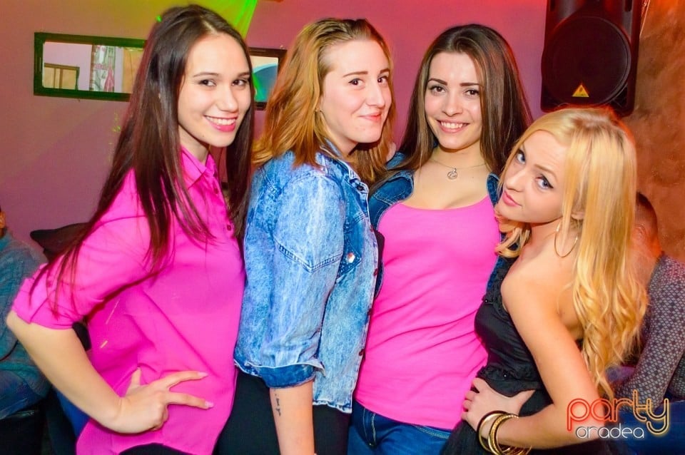 Moscow Never Sleeps, 