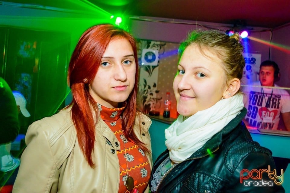 Moscow Never Sleeps, 