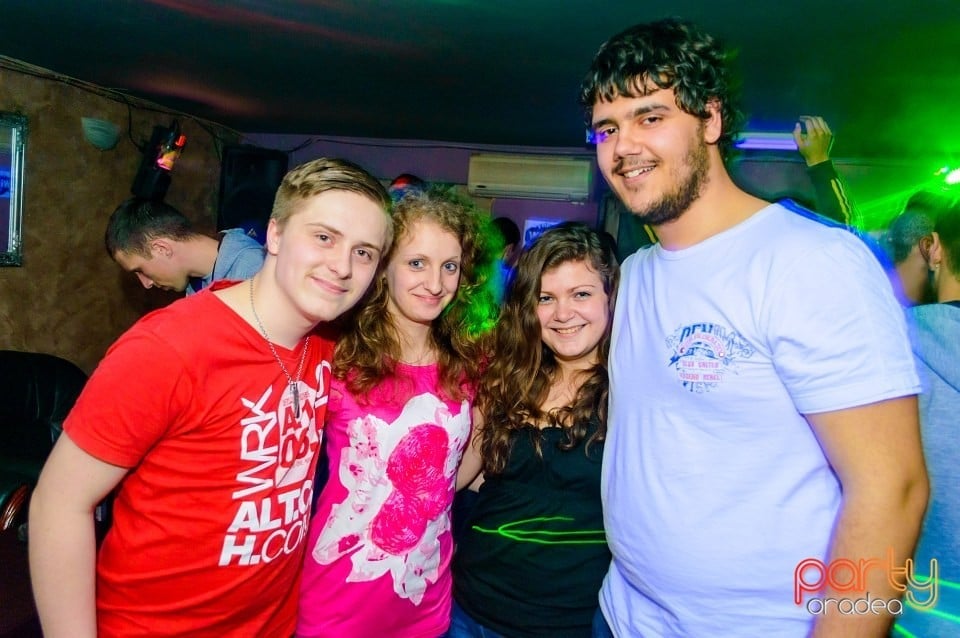 Moscow Never Sleeps, 