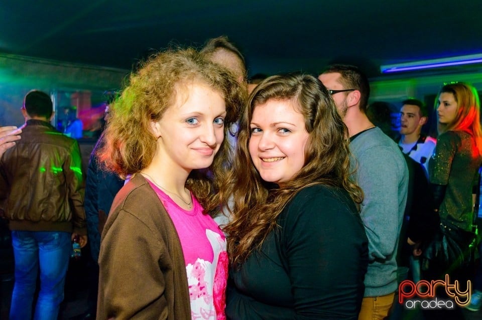 Moscow Never Sleeps, 