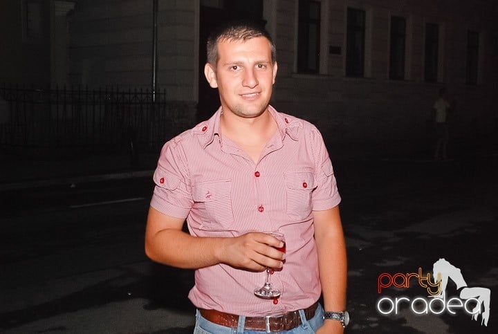 Multă adrenalină în Club Escape, 