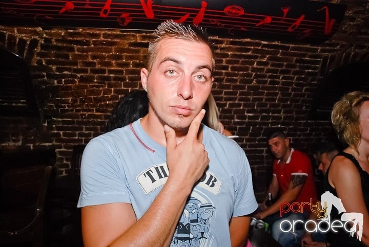 Multă adrenalină în Club Escape, 