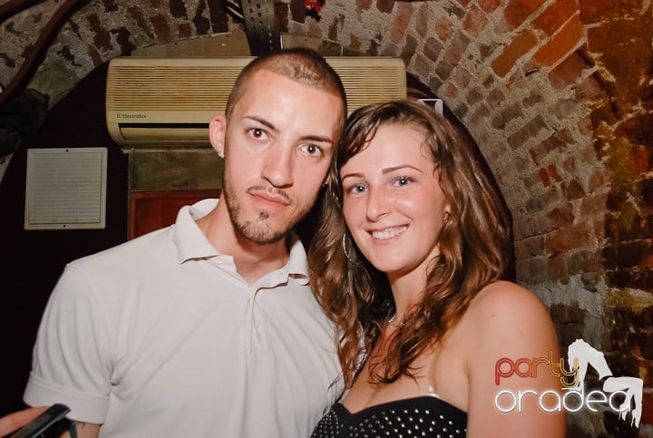 Multă adrenalină în Club Escape, 