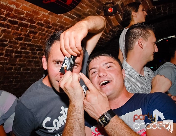 Multă adrenalină în Club Escape, 