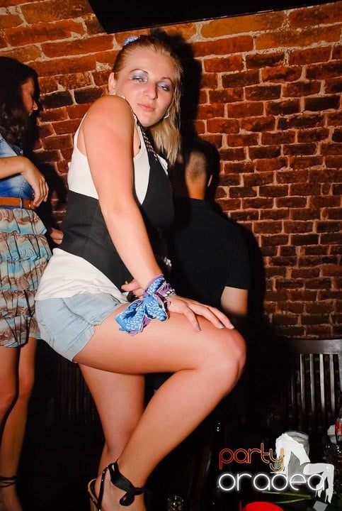 Multă adrenalină în Club Escape, 