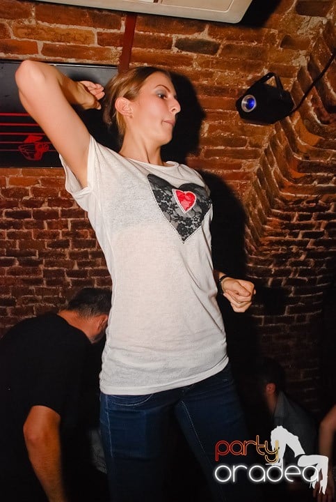 Multă adrenalină în Club Escape, 