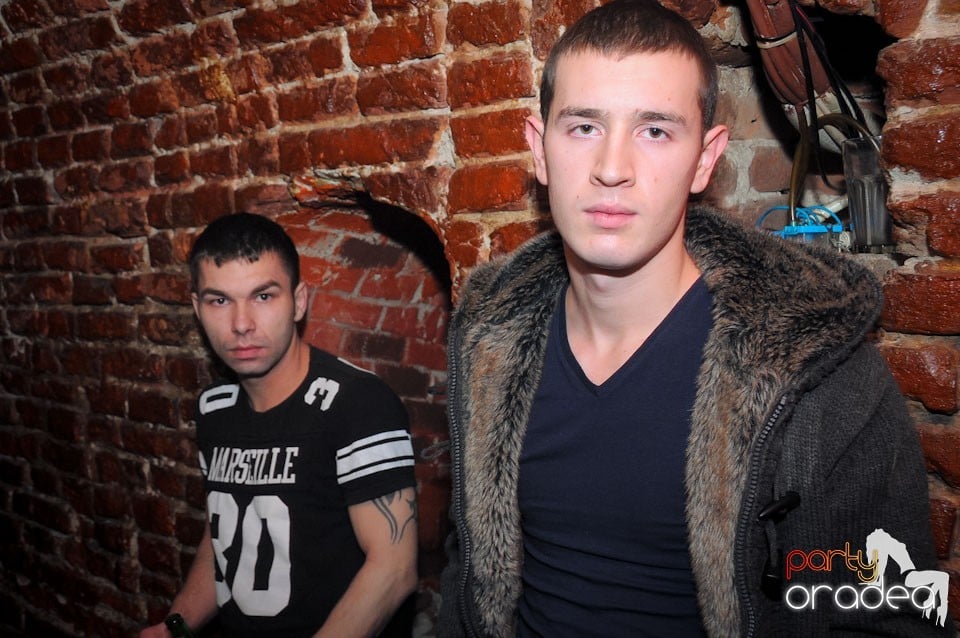 Muzică bună şi distracţie maximă în Escape, 