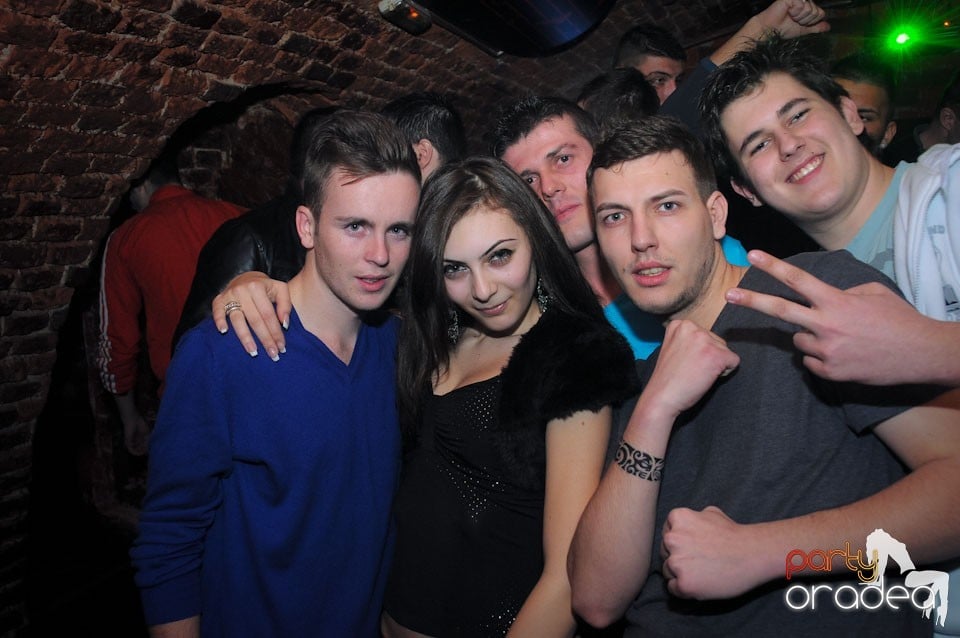 Muzică bună şi distracţie maximă în Escape, 