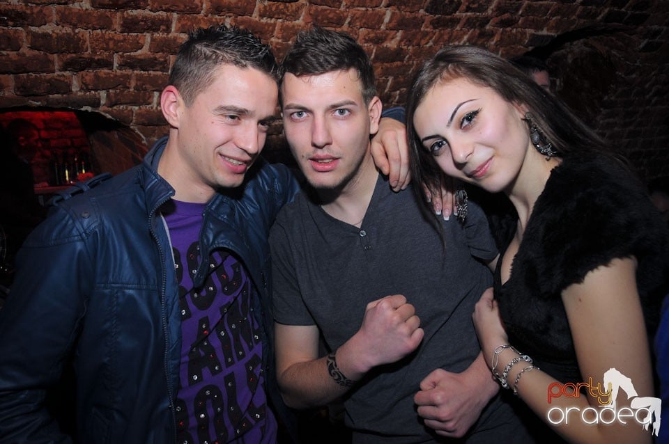 Muzică bună şi distracţie maximă în Escape, 