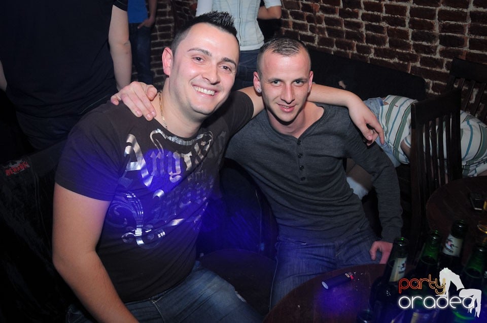 Muzică bună şi distracţie maximă în Escape, 