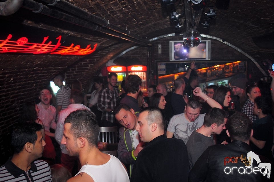 Muzică bună şi distracţie maximă în Escape, 