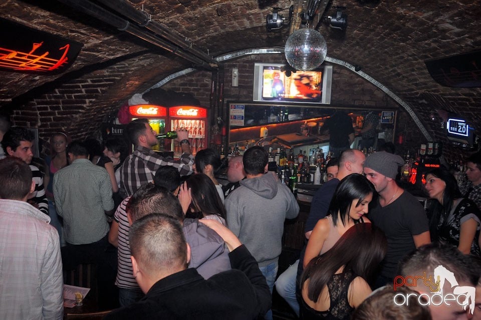 Muzică bună şi distracţie maximă în Escape, 