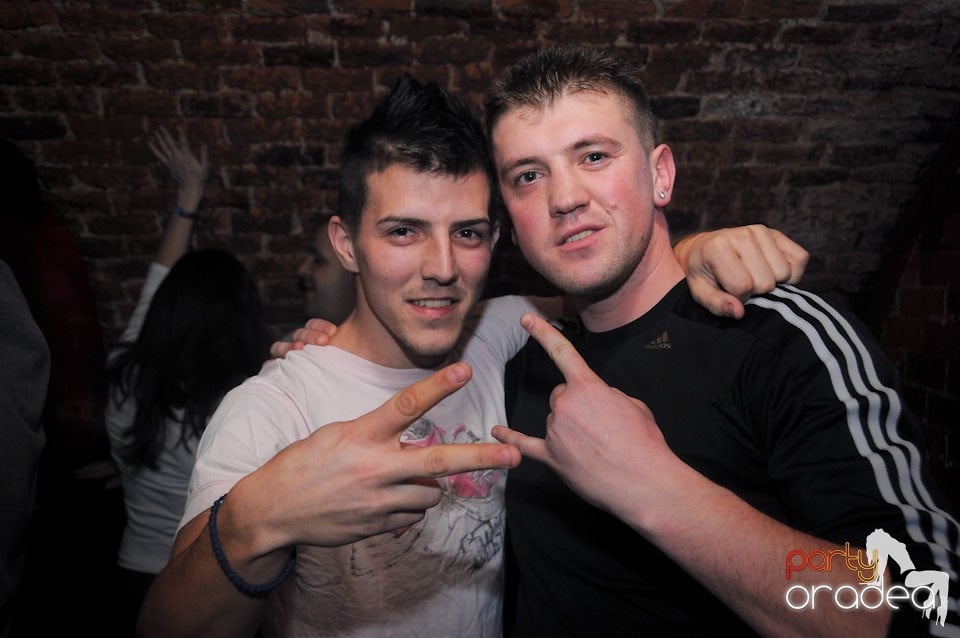 Muzică bună şi distracţie maximă în Escape, 