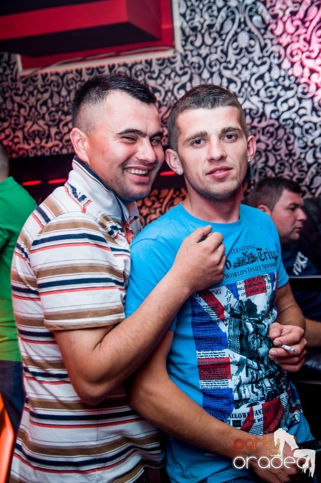 Muzica live Alex de la Oradea, 