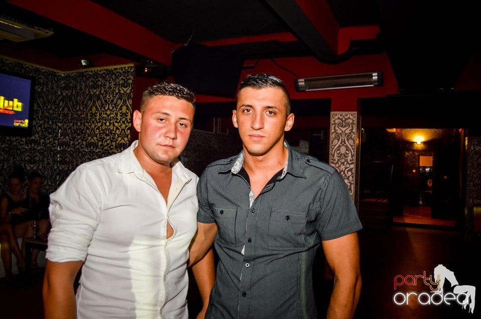 Muzica live Alex de la Oradea, 