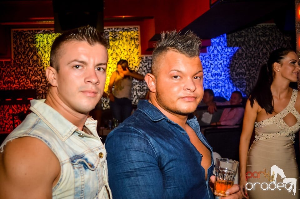 Muzica live Alex de la Oradea, 