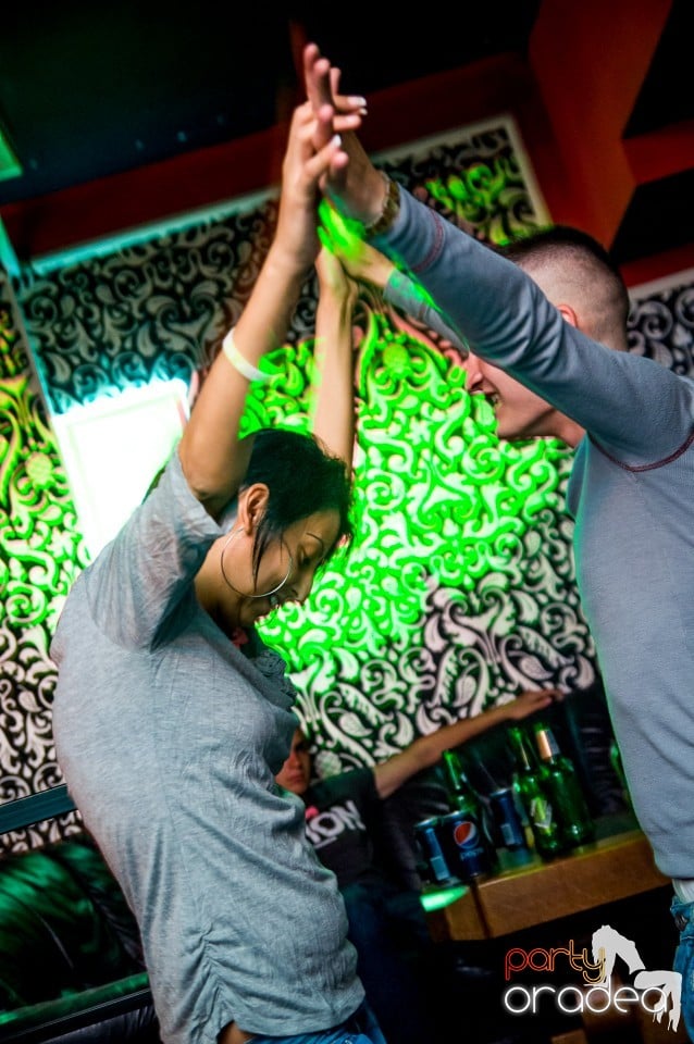 Muzica live Alex de la Oradea, 