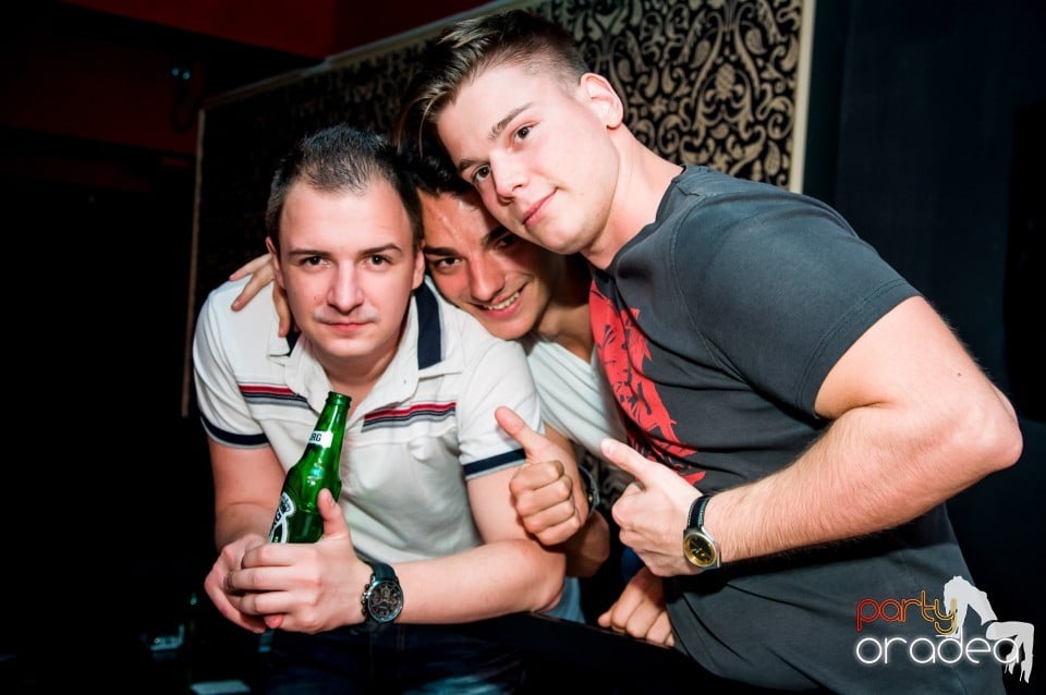 Muzica live Alex de la Oradea, 