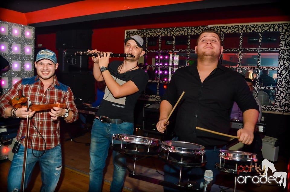 Muzica live Blaga de la Oradea, 