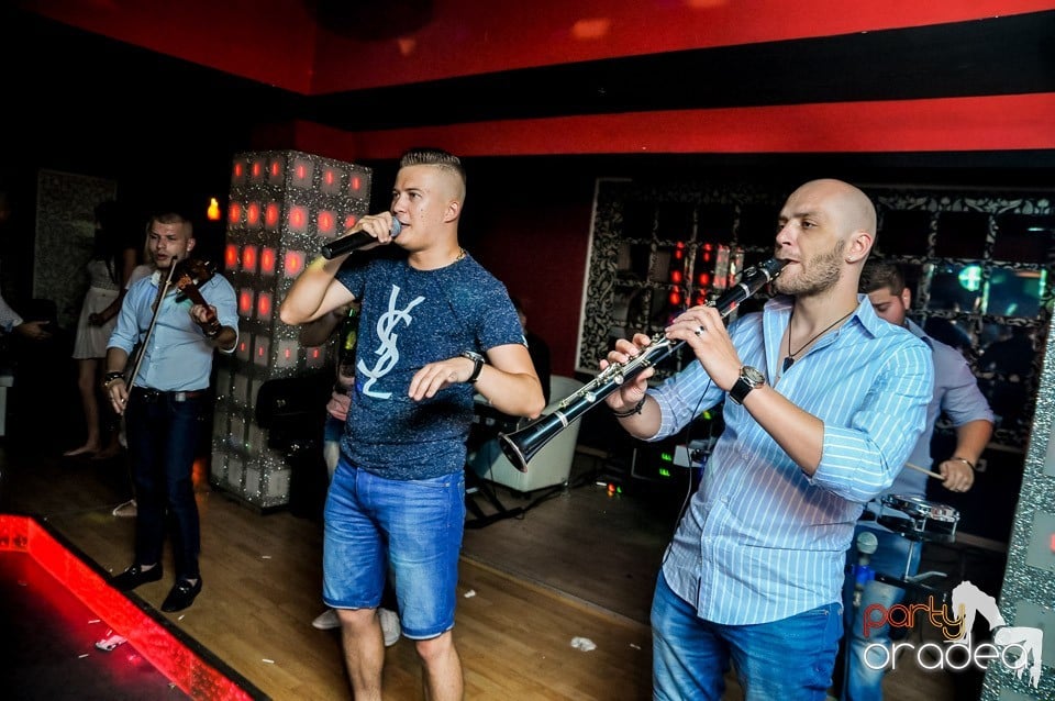 Muzica live Blaga de la Oradea, 