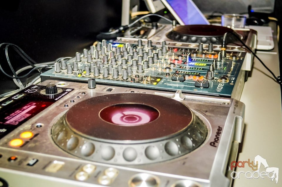 Muzica live Blaga de la Oradea, 