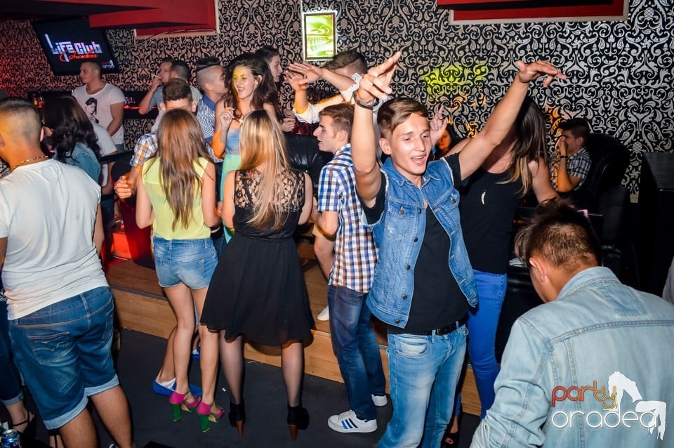 Muzica live Blaga de la Oradea, 