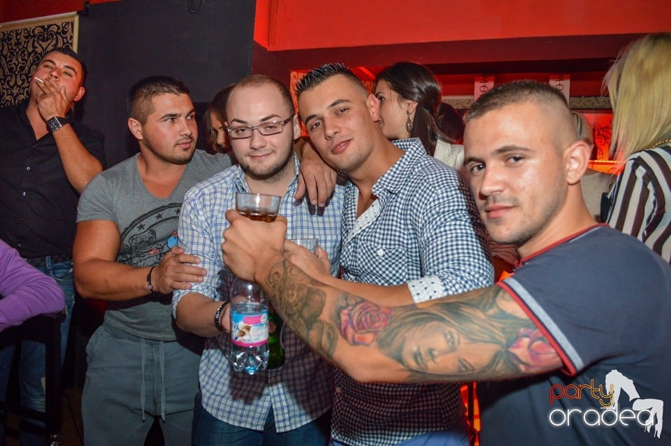 Muzica live Blaga de la Oradea, 