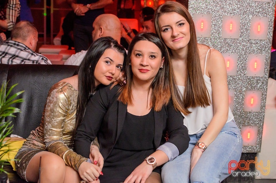 Muzică live la Club Life, 