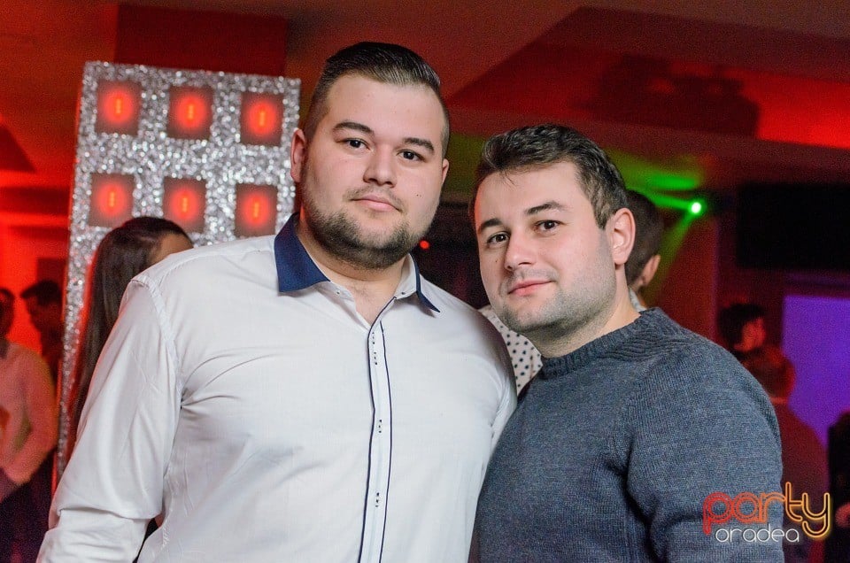 Muzică live la Club Life, 