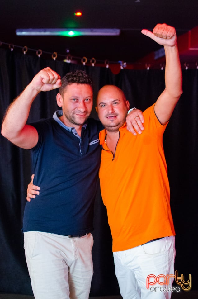 Muzica live @ Life Club, 